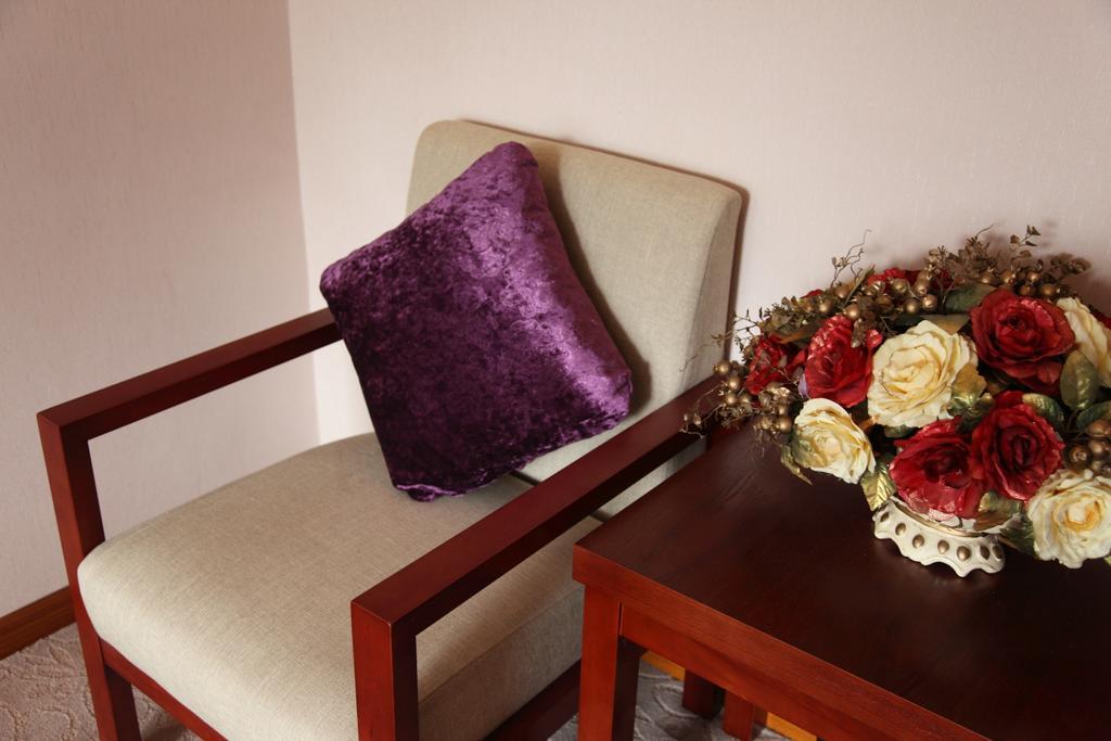 Panshan Tingquan Tuwo Holiday Resort Лешань Номер фото