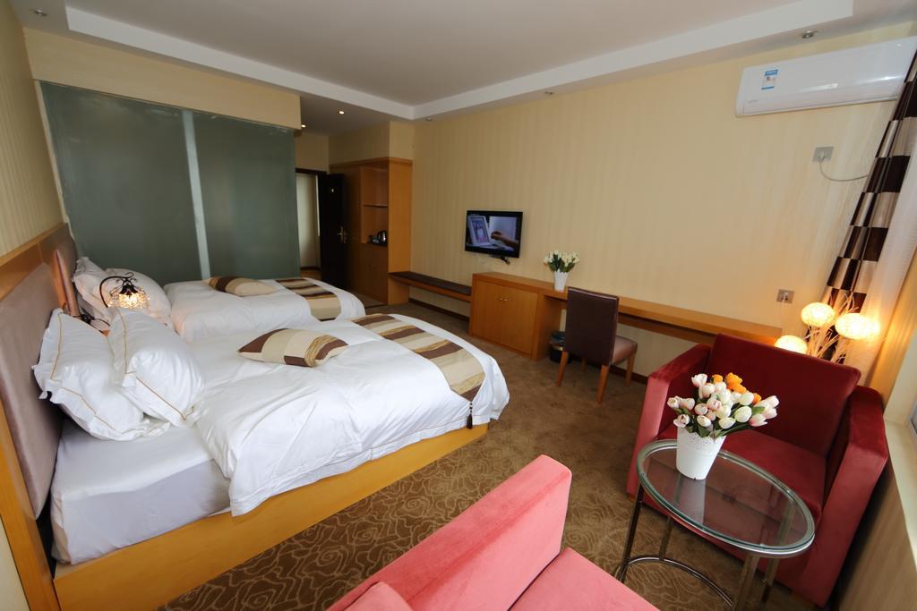 Panshan Tingquan Tuwo Holiday Resort Лешань Номер фото