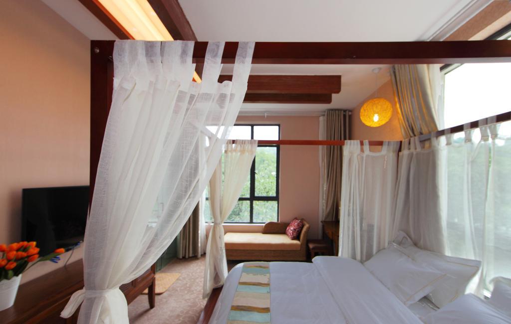 Panshan Tingquan Tuwo Holiday Resort Лешань Номер фото