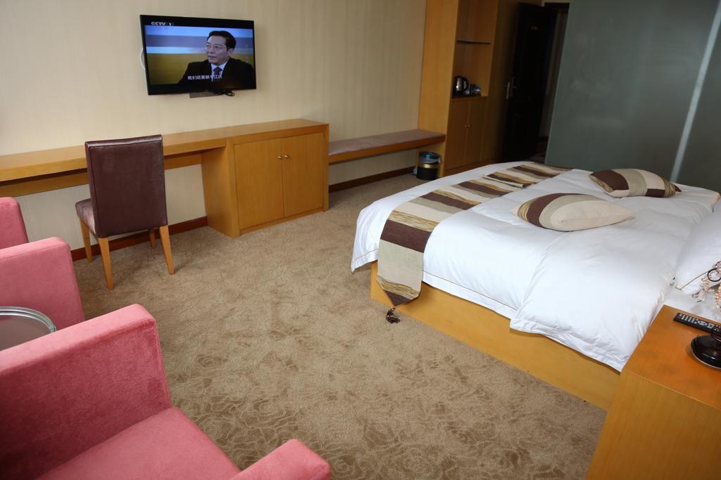 Panshan Tingquan Tuwo Holiday Resort Лешань Номер фото