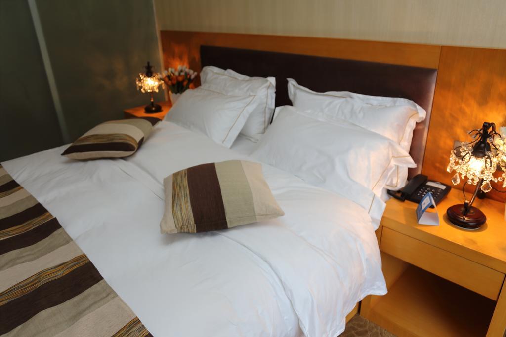 Panshan Tingquan Tuwo Holiday Resort Лешань Номер фото