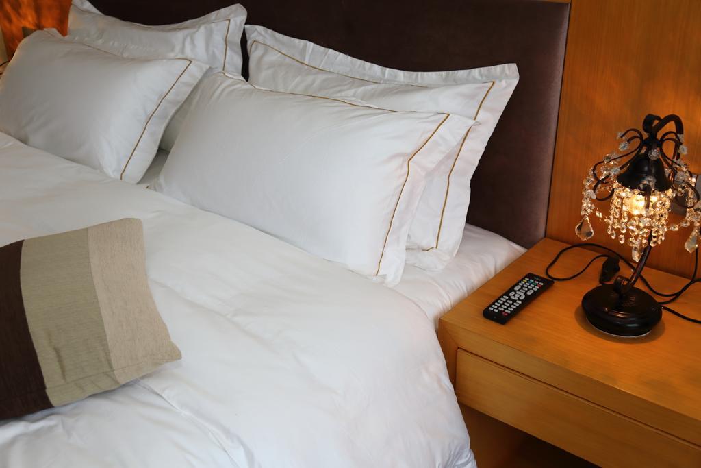 Panshan Tingquan Tuwo Holiday Resort Лешань Номер фото